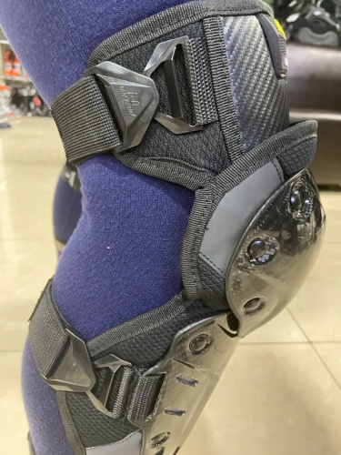 Ones Again Наколенники Carbon Fiber Force в Самаре